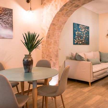 Traditional Thiseio Home Atene Esterno foto