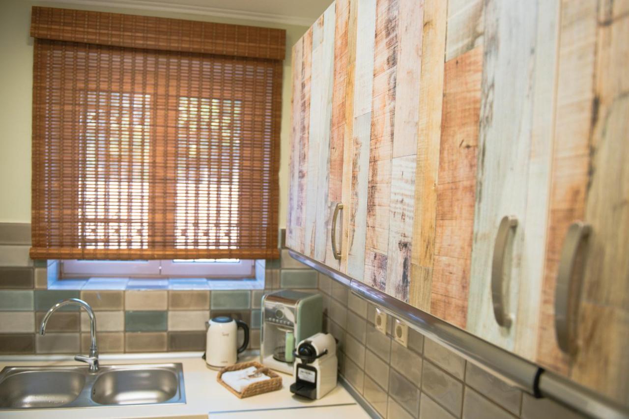 Traditional Thiseio Home Atene Esterno foto