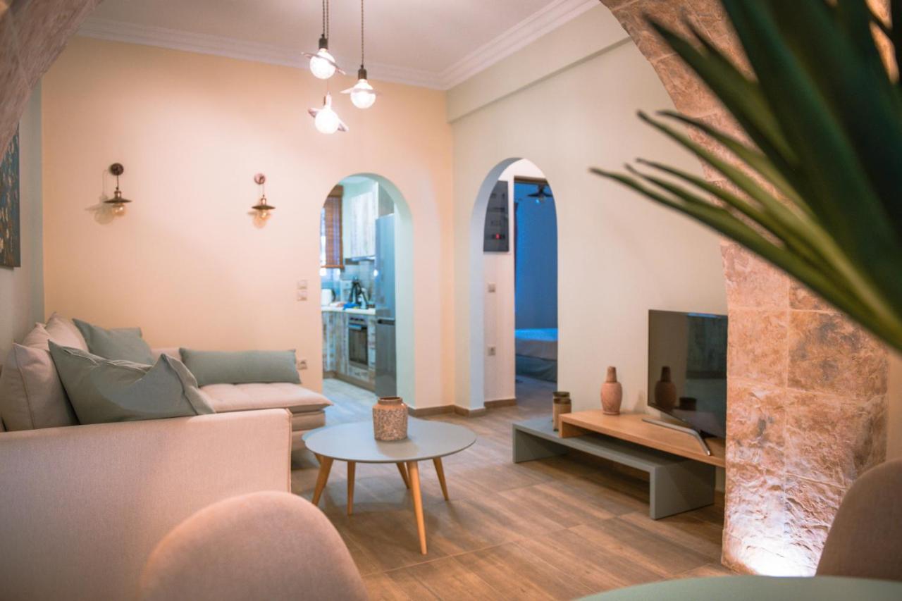 Traditional Thiseio Home Atene Esterno foto