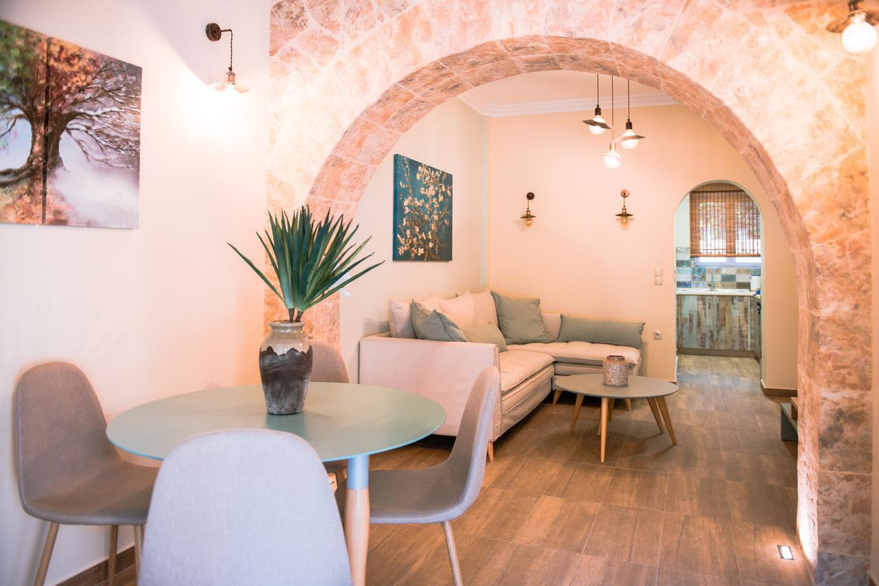 Traditional Thiseio Home Atene Esterno foto