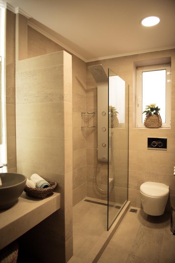 Traditional Thiseio Home Atene Esterno foto